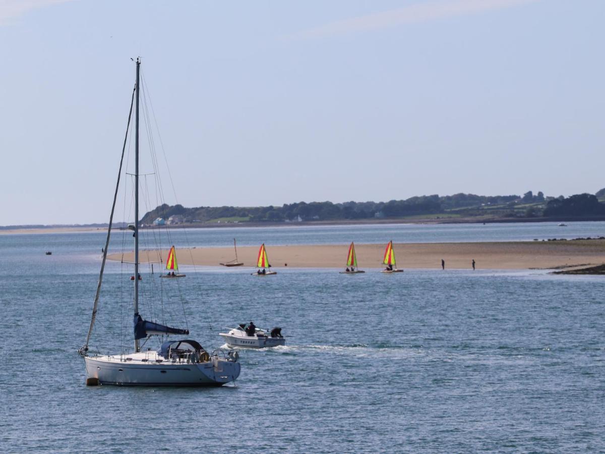 Bronallt Y Felinheli Luaran gambar